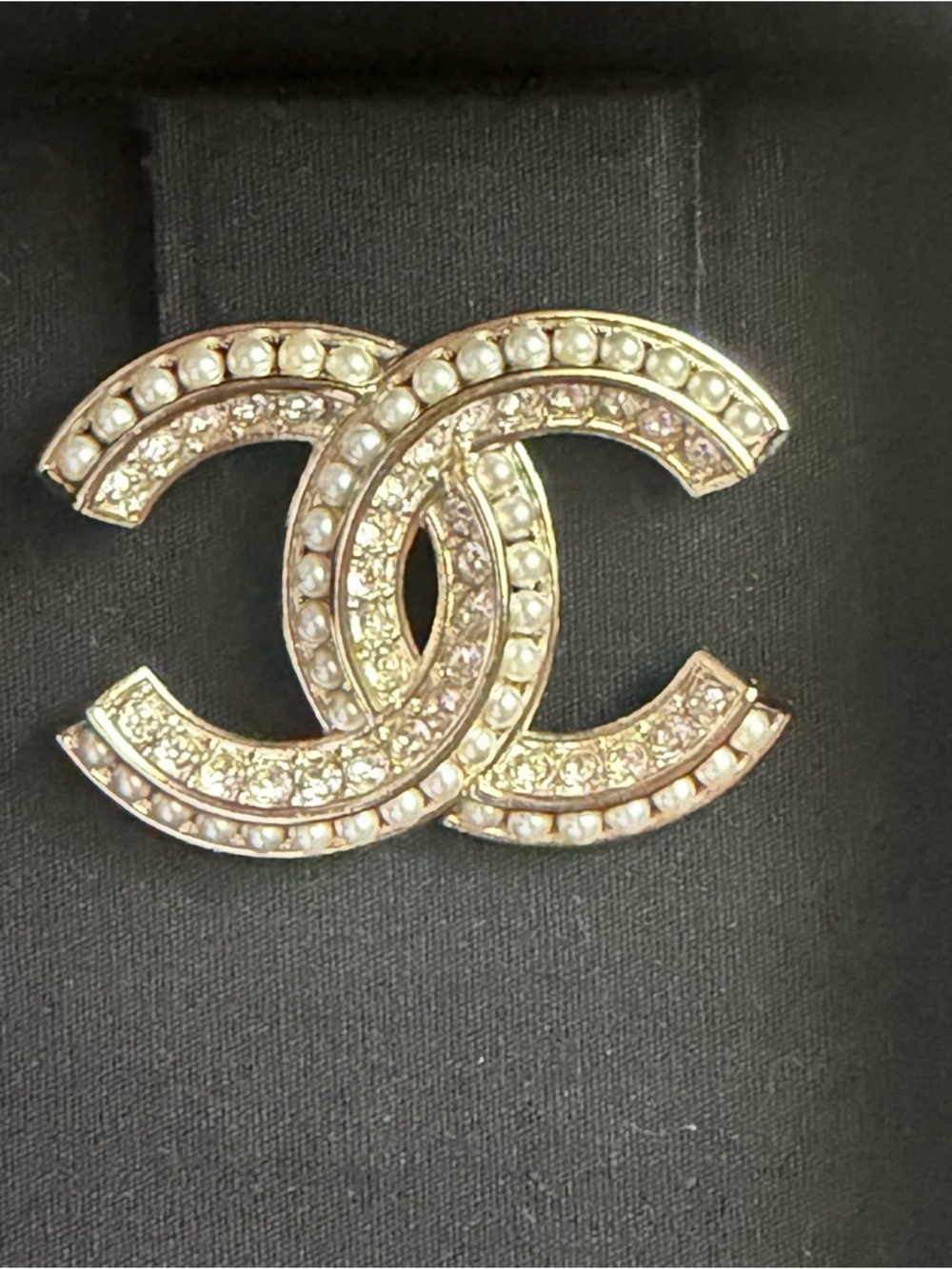 CHANEL Gold Pearly White and Crystal CC Brooch (NWOT)